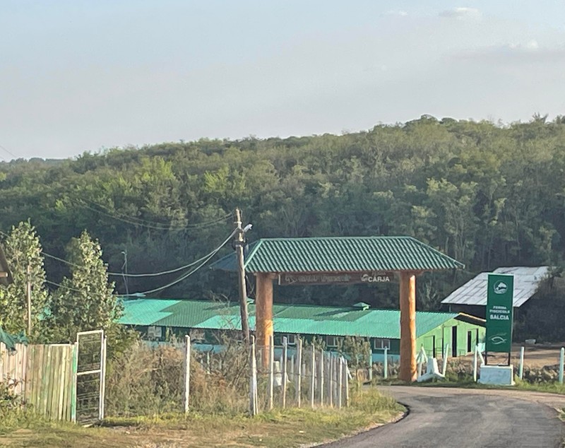 REPORTAJ PE BALTA CU BANI. Martorul care a surprins flagrantul DNA în cazul Buzatu: directorul economic de la DGASPC Vaslui „se tăvălea pe jos, mârâia, prefăcându-se că este beat”