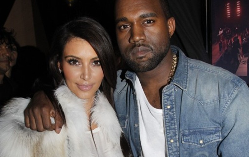 Kim Kardashian SE PREGĂTEŞTE DE NUNTĂ! Kanye West, surprins în timp ce cumpăra VERIGHETE!