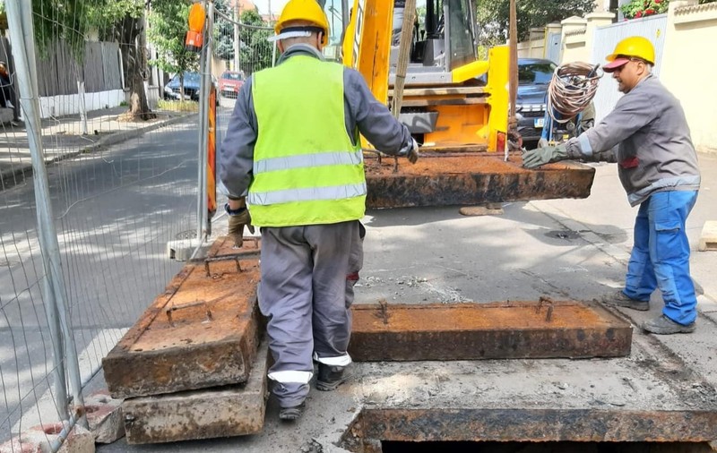 Trei sectoare din București rămân fără apă caldă și căldură din cauza unor reparații majore la rețeaua termică