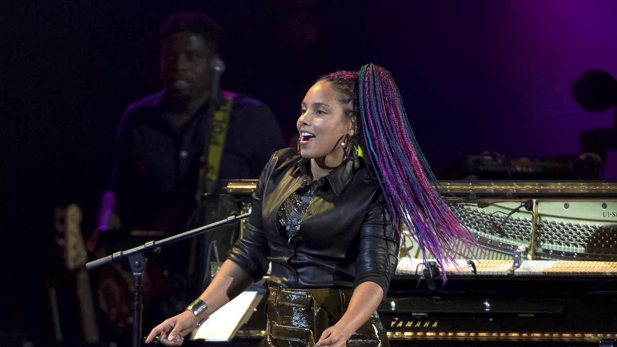 Alicia Keys va prezenta Premiile Grammy 2019