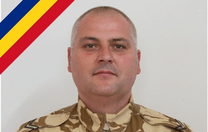 UPDATE: Unul dintre militarii răniți în Afganistan a murit. Avea 41 de ani, era căsătorit și avea un copil | FOTO