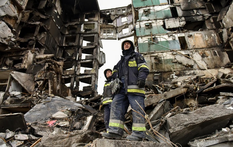 Război în Ucraina, ziua 45 | Ucraina anunță al treilea schimb de prizonieri cu Rusia, în timp ce bombardamentele continuă în est