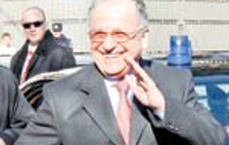'Iliescu, cand iesi la pensie?'