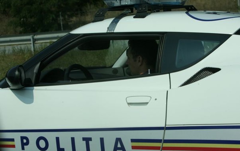 Crimă oribilă! O fetiţă din Suceava a fost legată şi ucisă într-o magazie