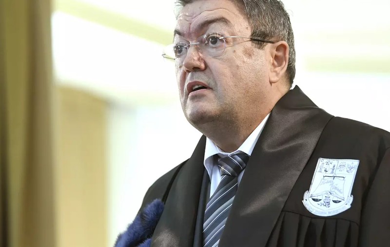 Rectorul Marian Preda anunță că Universitatea București va construi singură un bazin de înot, după discursul-manifest al lui David Popovici