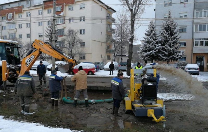 Mii de sibieni au rămas făra apă potabilă, duminică dimineață. Ce s-a întâmplat, după zece ore de la avarie