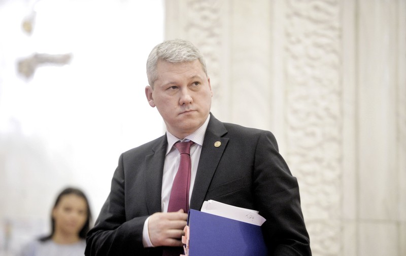 Cătălin Predoiu apără introducerea unui prag la abuz în serviciu, într-un interviu apărut după ce a propus suma de 9.000 de lei: „Nu e nimic imoral”