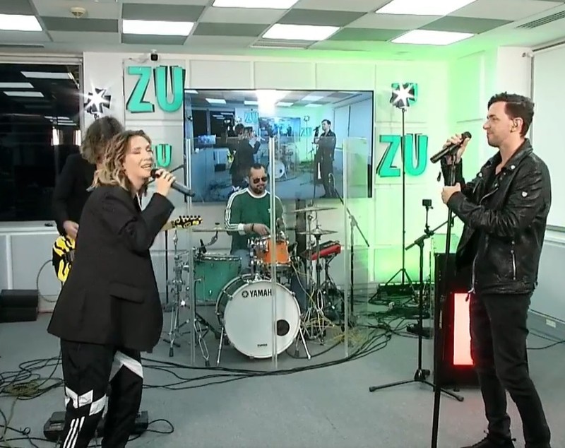 Adela Popescu a revenit în muzică după o pauză de câțiva ani. Cu cine a lansat acum o melodie: „Suntem vecini la două străzi”
