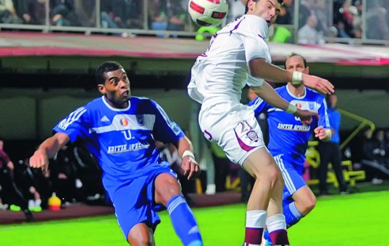 Rapid, «în beznă». Giuleștenii au terminat la egalitate, scor 0-0, cu Universitatea Craiova