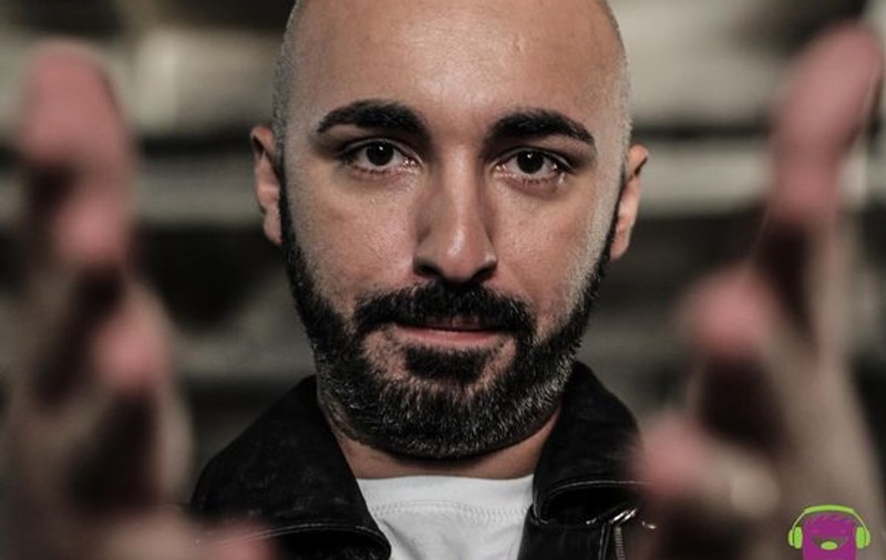 PREMIERĂ LIBERTATEA.RO | Cabron lansează noul videoclip "Arată-le la toţi"