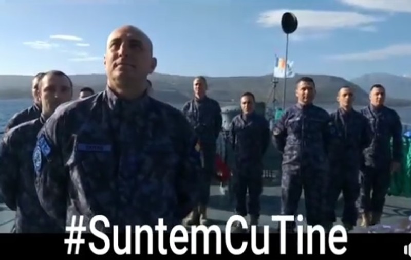 Mesajul marinarilor români aflați într-o misiune NATO în Marea Mediterană: Suntem alături de tine în bătălia cu COVID-19