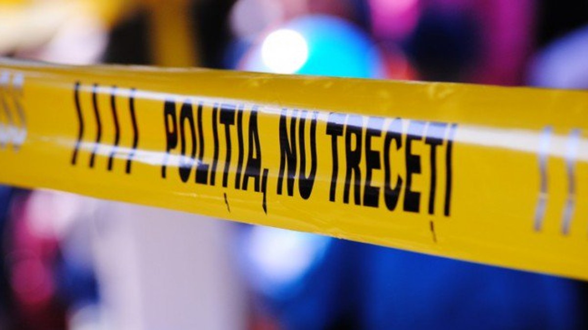 Atac violent, sâmbătă, la un club din Timișoara. Un tânăr a fost înjunghiat în piept de fiul lui Sile Cămătaru care apoi a dispărut de la fața loculu.