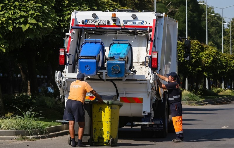 Epopeea taxei de gunoi din Sectorul 2: Ca să fenteze licitația, Consiliul Local a votat prelungirea cu 20 de ani a colaborării cu Supercom SA