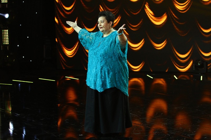 Actrița Doina Ghițescu, pe scena iUmor. Cheloo nu s-a putut abține. “N-ai cum să cutremuri...”