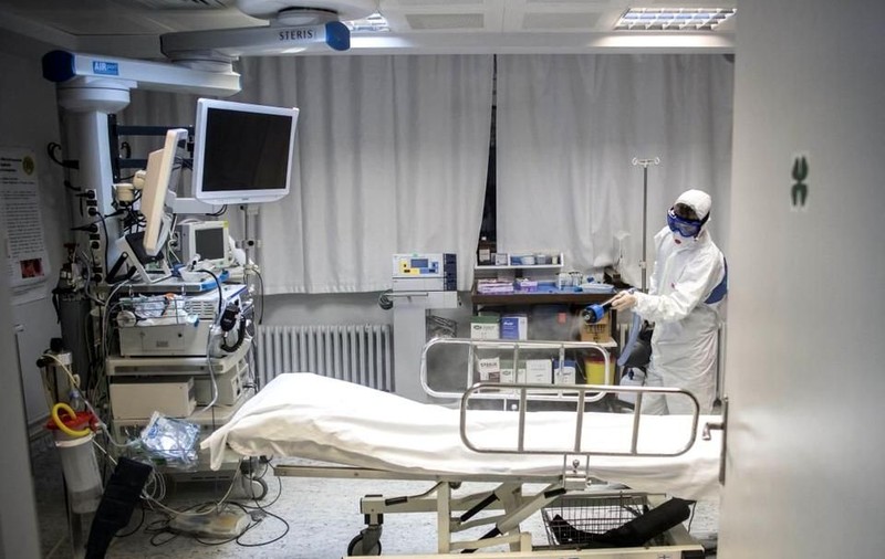 Cea mai bună reprezentare grafică a extinderii coronavirusului. Scenariul în care România ar putea ajunge la 9.000 de cazuri pe 10 aprilie