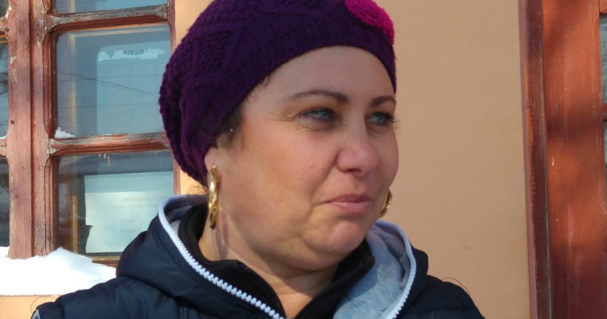 O poștărița din Dâmbovița i-a atacat pe asistații sociali care nu muncesc