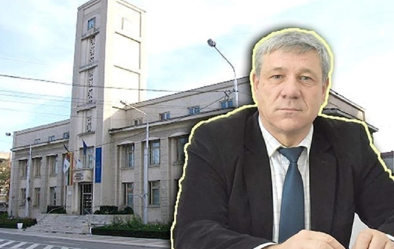 Primarul municipiului Bârlad, Dumitru Boroș, și peste zece funcționari au COVID-19