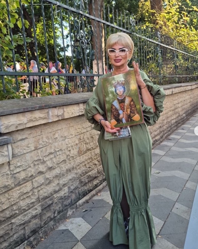 Ozana Barabancea a decis să nu își mai cumpere haine timp de un an