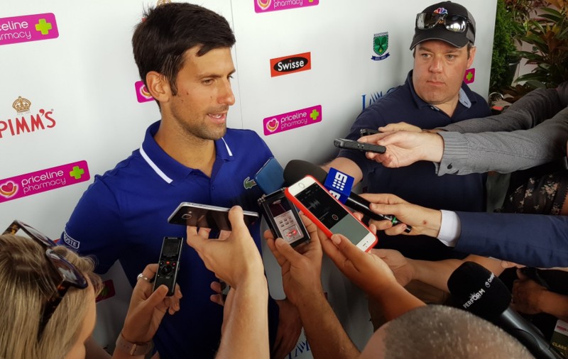 Novak Djokovic l-a învins pe Dominic Thiem, la demonstrativul de la Kooyong / VIDEO