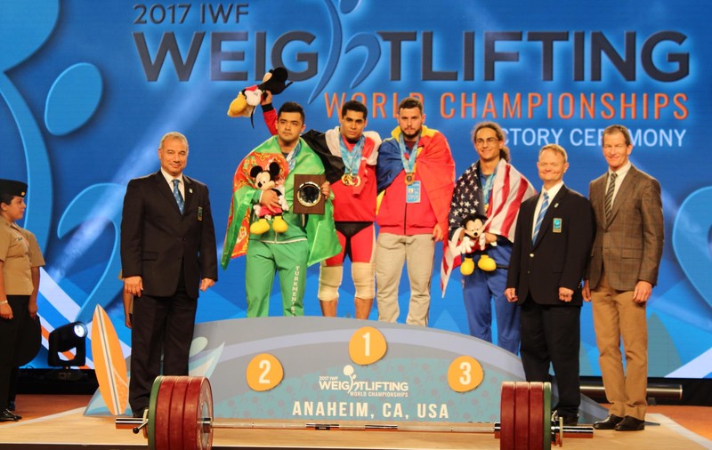 Halterofilul Dumitru Captari a cucerit o medalie de bronz la Mondialele de la Anaheim / VIDEO
