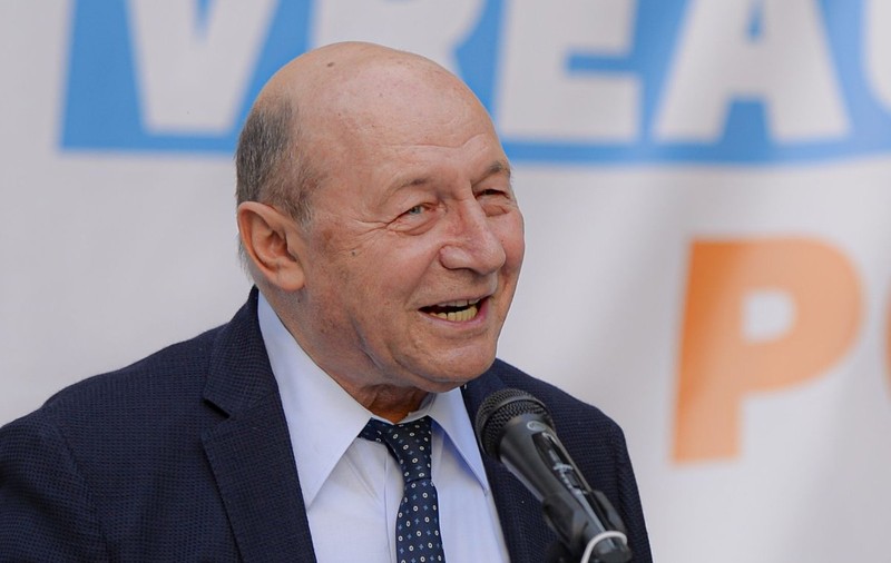 Traian Băsescu despre demisia lui Iohannis: „Un act de laşitate”