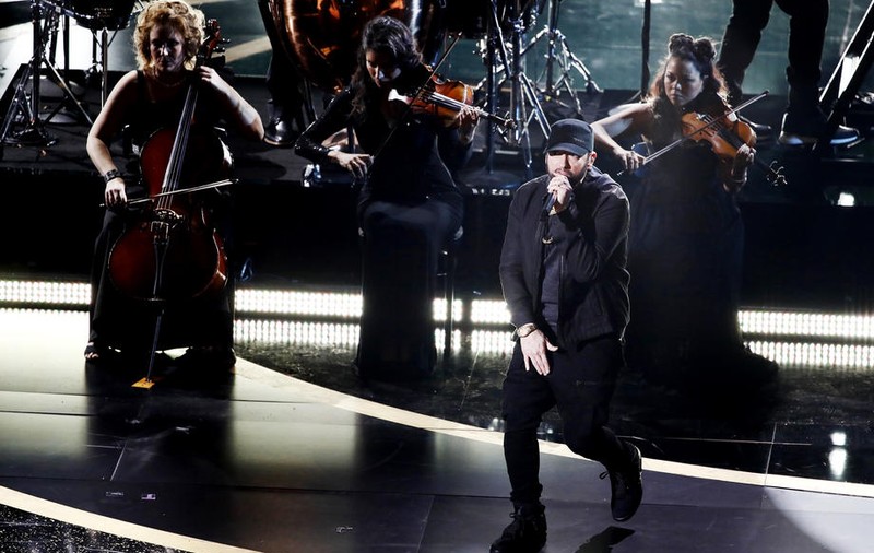 Eminem, apariție surpriză la premiile Oscar: „Scuze că a durat 18 ani să ajung aici”