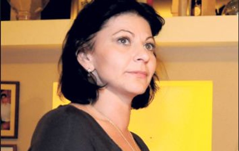 Durerea Elenei Cârstea după moartea surorilor ei. „Sufletul meu plânge, m-aţi lăsat singură”