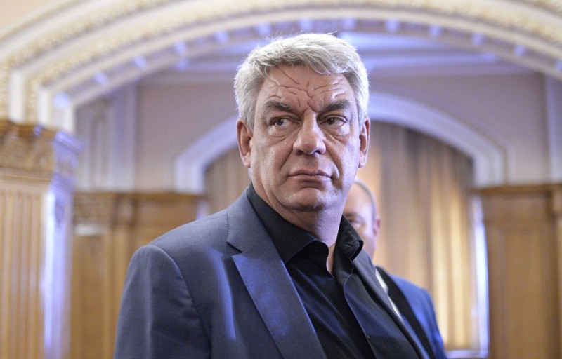 Fostul premier Mihai Tudose soseste la Palatul Parlamentului pentru a participa la Comitetul Executiv National (CExN) al Partidului Social Democrat, vineri, 21 septembrie 2018. CExN al PSD se reuneste in sedinta avand ca tema centrala de discutie demersul public asumat de mai multi lideri ai formatiunii printr-o scrisoare deschisa in cuprinsul careia se cere demisia lui Liviu Dragnea din functiile de presedinte al PSD si de sef al Camerei Deputatilor si asigurarea interimatului la sefia partidului de catre premierul Viorica Dancila. ANDREEA ALEXANDRU / MEDIAFAX FOTO