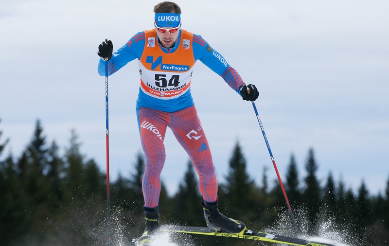 Suedeza Nilsson și rusul Ustiugov au câștigat probele de sprint din Turul de Schi de la Val Mustair