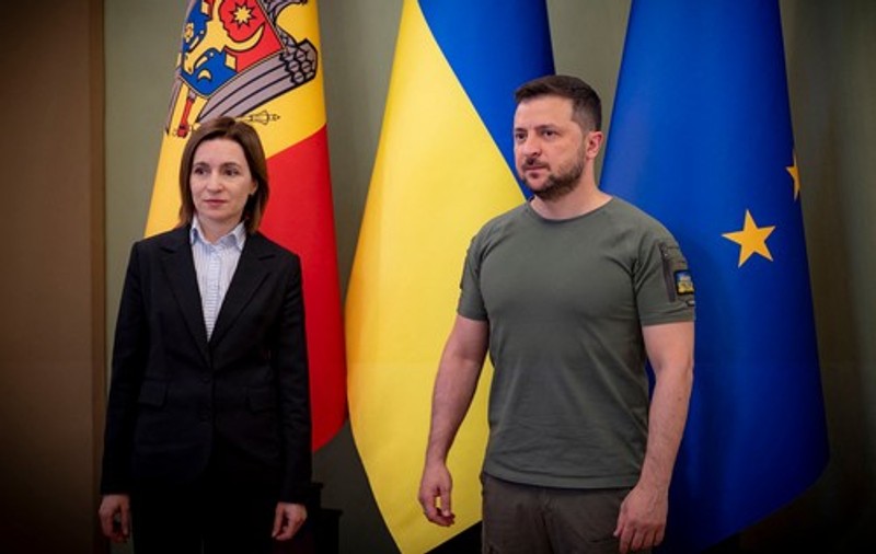 Maia Sandu și Volodimir Zelenski au vorbit despre racheta rusă căzută la Naslavcea
