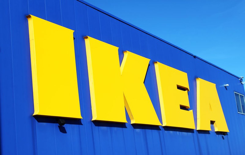 FOTO | Un bărbat a returnat un set de pahare la IKEA dintr-un motiv surprinzător