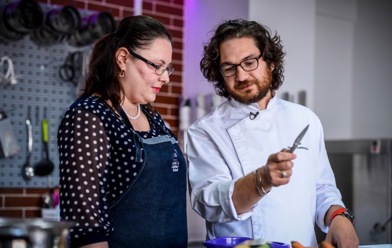 Bucuria pe care Chef Florin Dumitrescu i-a făcut-o unei fane. „Nu m-am gândit nicio secundă”