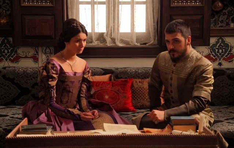 Încă  O FRUMUSEŢE a fost cooptată în "Suleyman Magnificul"! Vezi prin ce DRAMĂ a trecut frumoasa genoveză care l-a înnebunit pe prinţul Mustafa!