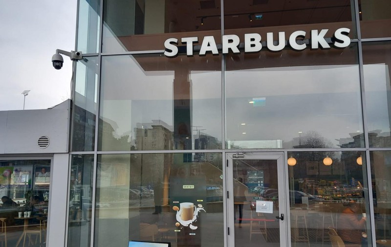 Magazinul Starbucks din București Mall Vitan, închis temporar de ANPC. Ce nereguli au fost găsite