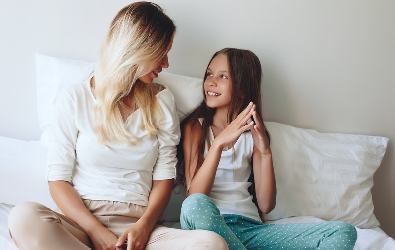 IN A RELATIONSHIP | Cum ajung copiii să vorbească despre sex?