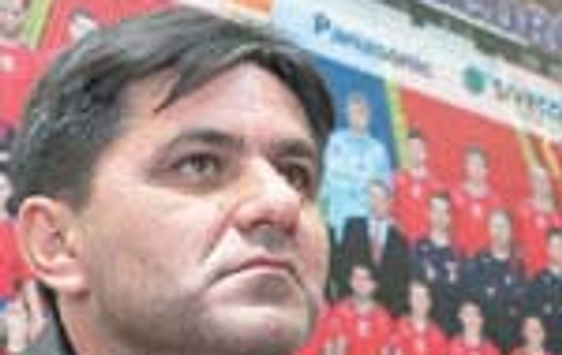 Marius Lacatus il evita pe Gigi Becali
