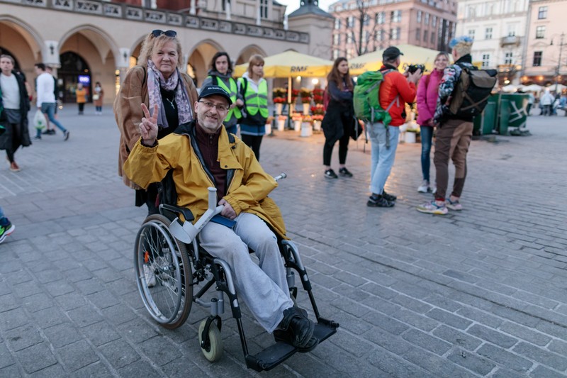 Jacob și soția lui, la protestul din 24 martie. Foto: Vlad Chirea / Libertatea
