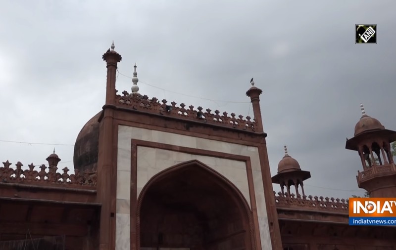 Templul Taj Mahal a fost avariat de furtunile puternice care au lovit India