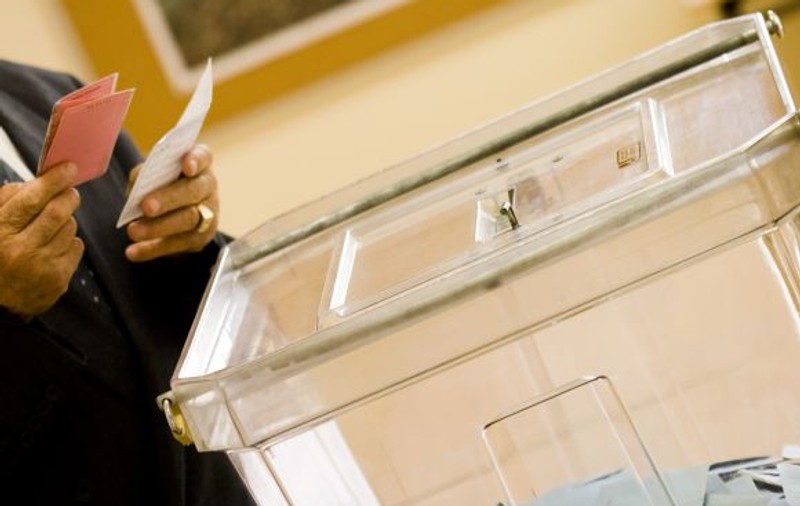 REZULTATE ALEGERI PARLAMENTARE 2012 - BEC: Prezenţa la vot la ora 18