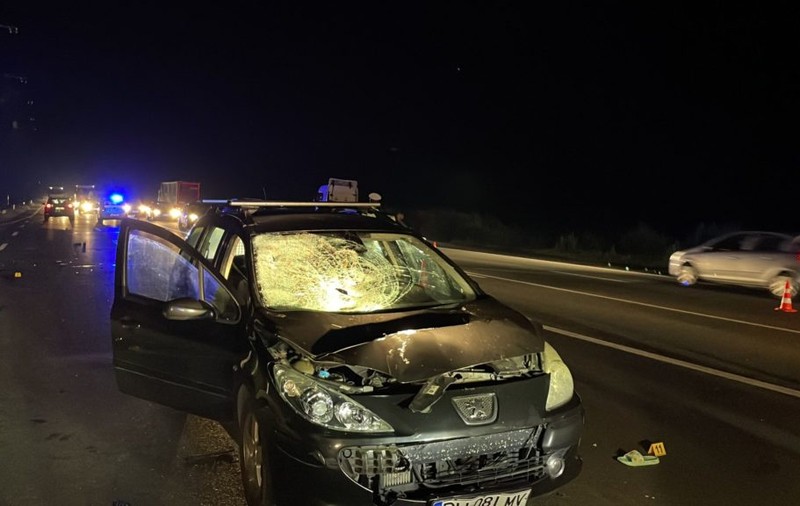 O fetiță de 11 ani și tatăl ei au murit pe DN1, în județul Prahova. Au fost loviți de o mașină când traversau să meargă la magazin