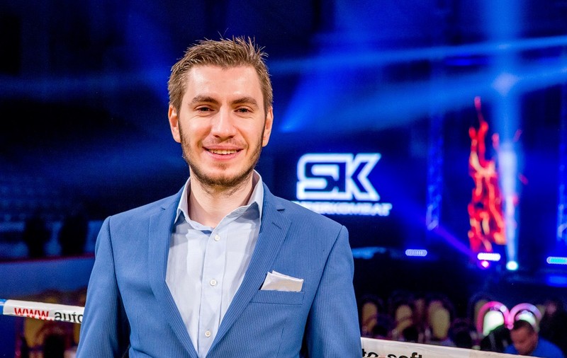 SUPERKOMBAT: povestea unui brand românesc de succes, spusă din interior
