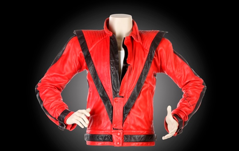 Jacheta roşie a lui Michael Jackson din clipul Thriller s-a vândut cu 1,8 milioane de dolari