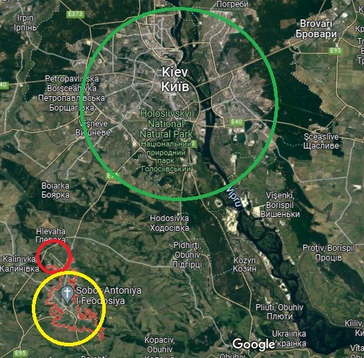 O hartă care arată unde e Vasilkiv (galben), baza aeriană (roșu) și Kievul (cu verde)