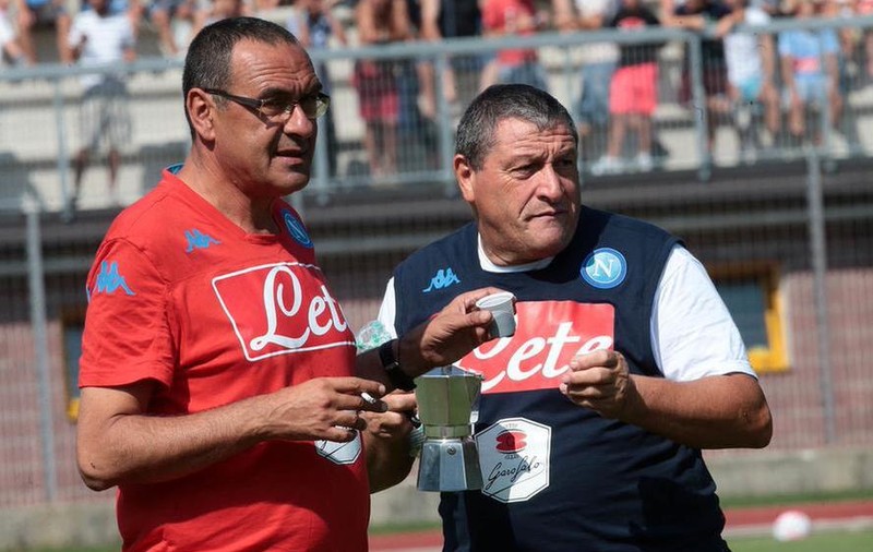 Maurizio Sarri, antrenorul lui Chiricheș, se teme de zborul cu avionul. Are ”boala” olandezului Bergkamp!
