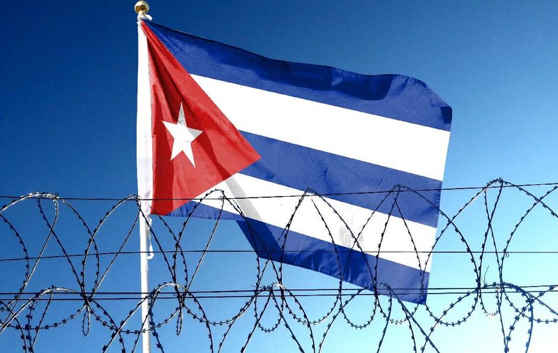 Prizonierii cubanezi, forțați să facă trabucuri și cărbune pentru Europa