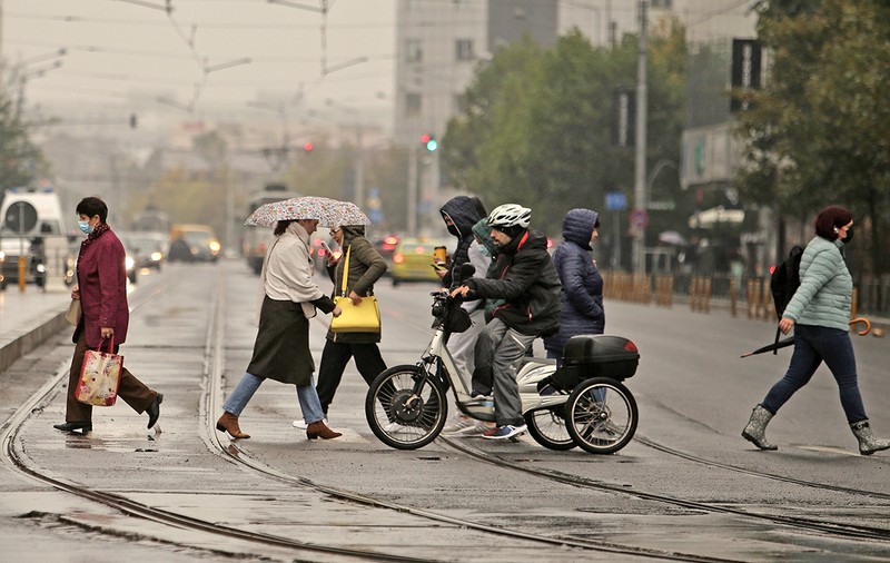 Aproape 2.200 de infectări noi în București. Opt județe au peste 500 de cazuri confirmate în ultimele 24 de ore
