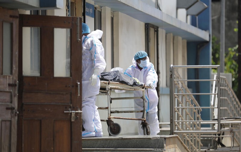 India, nou record al infecțiilor cu coronavirus: 349.691 de cazuri pe zi