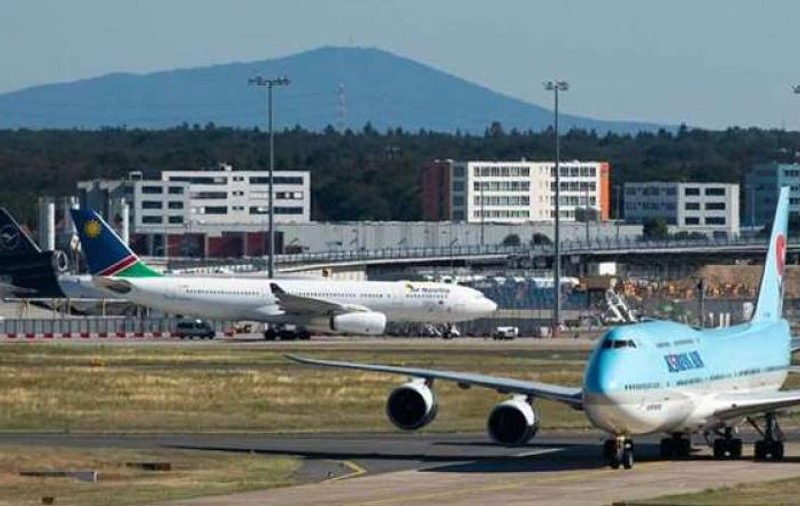 Două avioane s-au ciocnit la sol, pe Aeroportul internaţional din Frankfurt