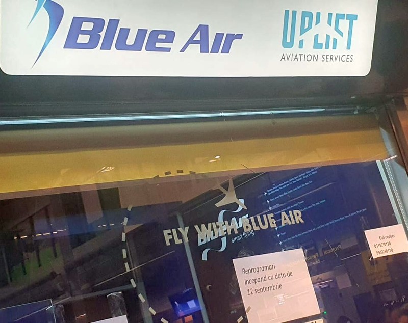Imagini cu haosul de pe aeroportul Otopeni, unde călătorii au aflat că Blue Air a suspendat toate zborurile