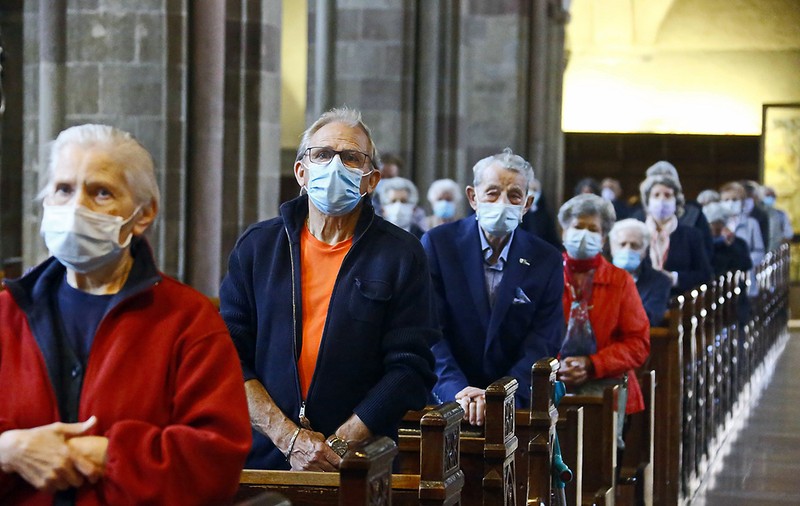 Există protecție împotriva COVID-19 dacă am fost răciți? Unii cercetători iau în calcul ipoteza unei imunități încrucișate cu alte coronavirusuri